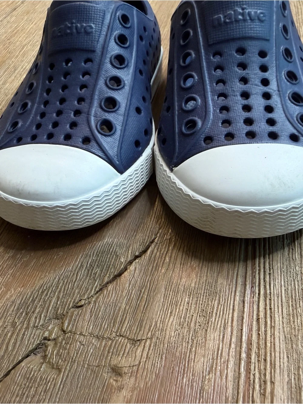 Native Shoes Kids Navy Slip-On Water Shoes with White Toe Cap c6